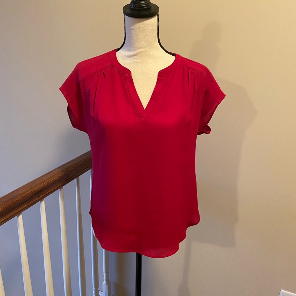 NWOT BR red v neck blouse